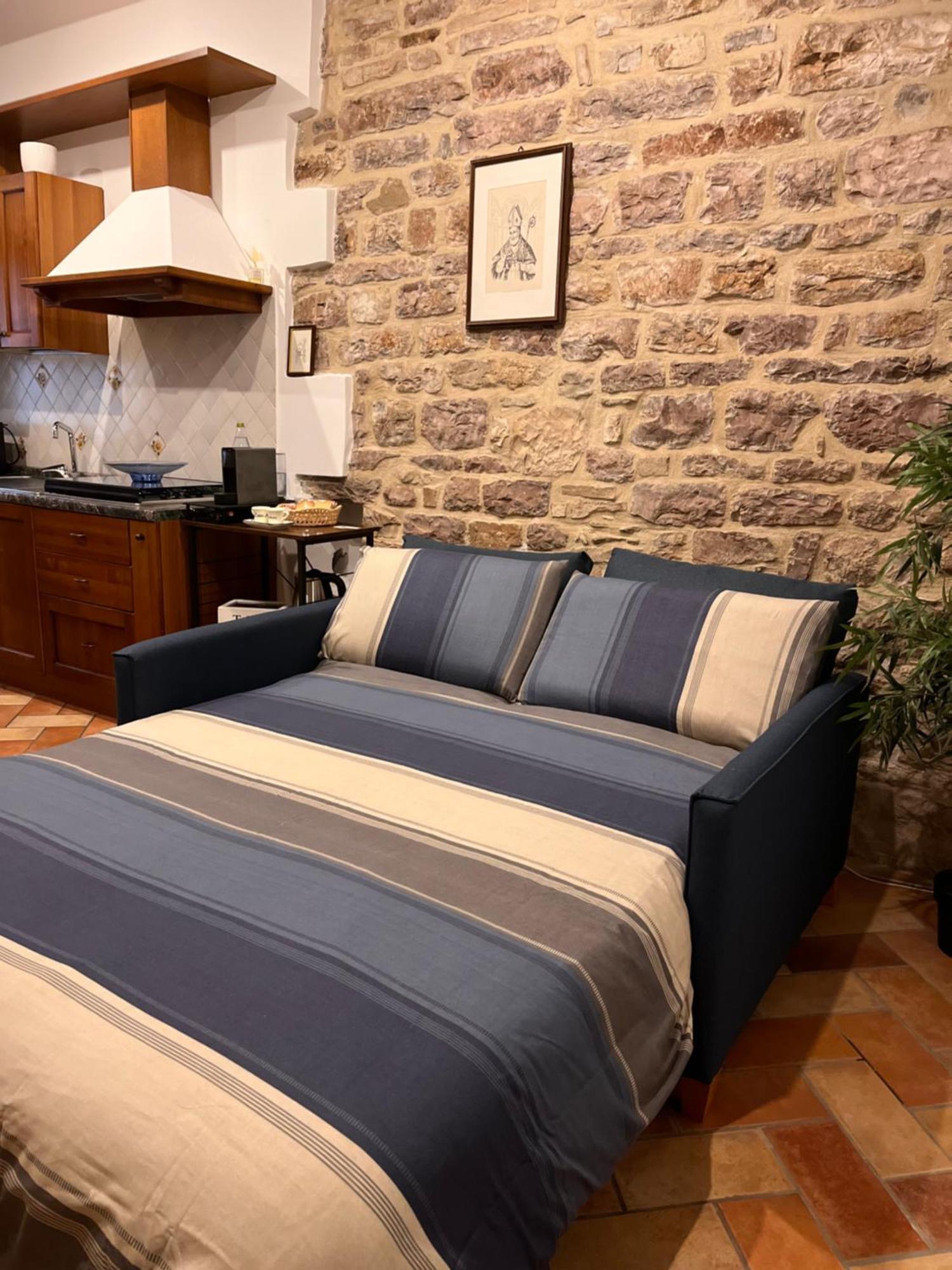 Casa Armanni - La Tua Casa Di Pietra Apartamento Gubbio Exterior foto